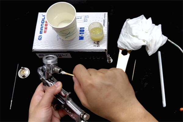 清洗明丽手动喷枪的要点